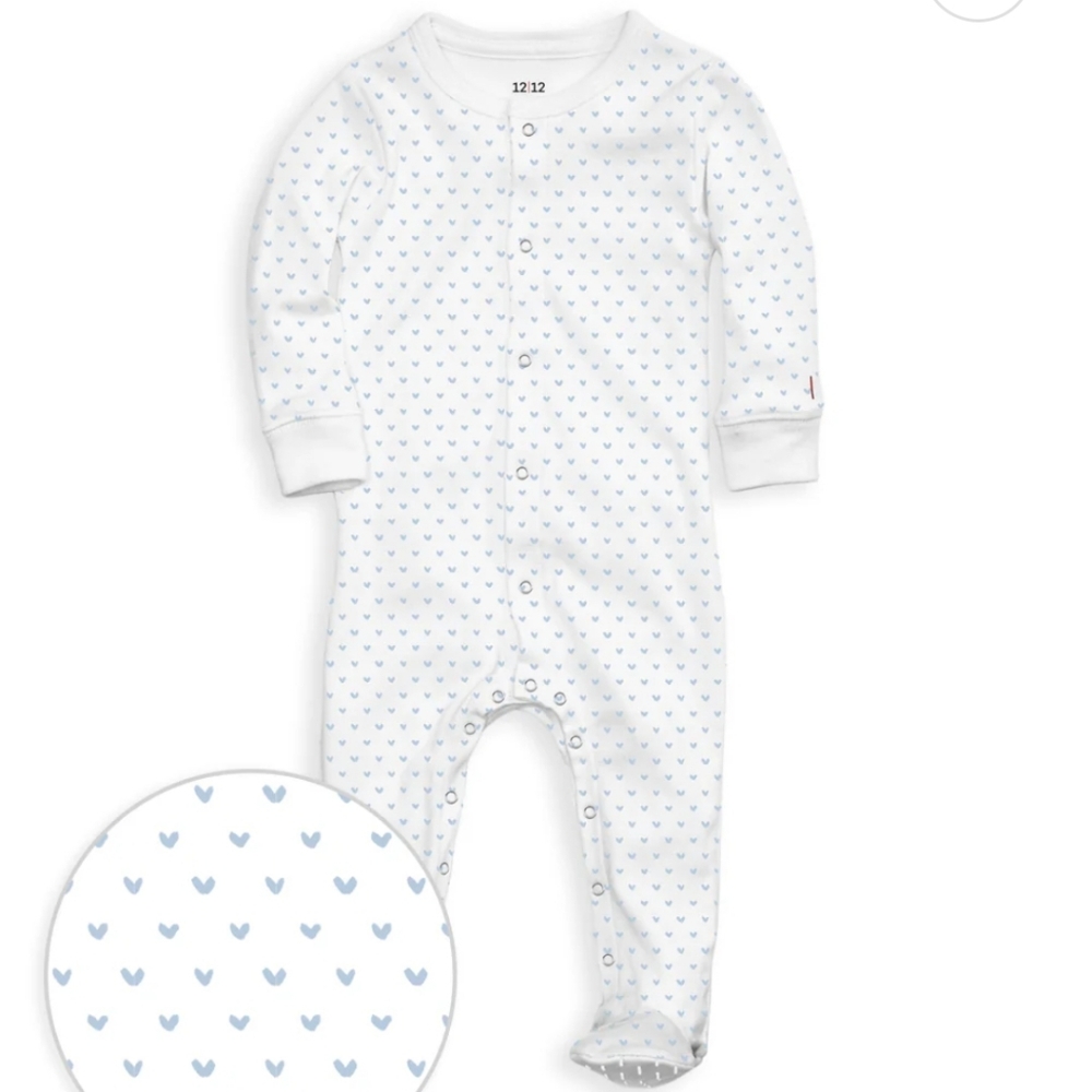 1212 Organic snap baby Footie in blue tiny hearts